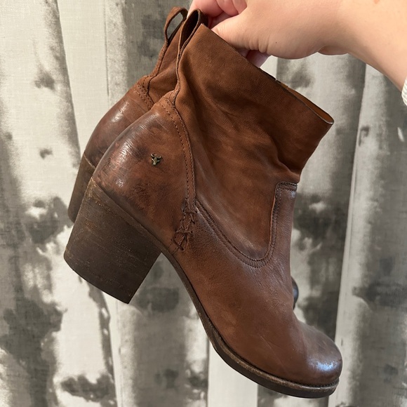 Frye Shoes - FRYE CO. Brown Leather Ankle Boots
